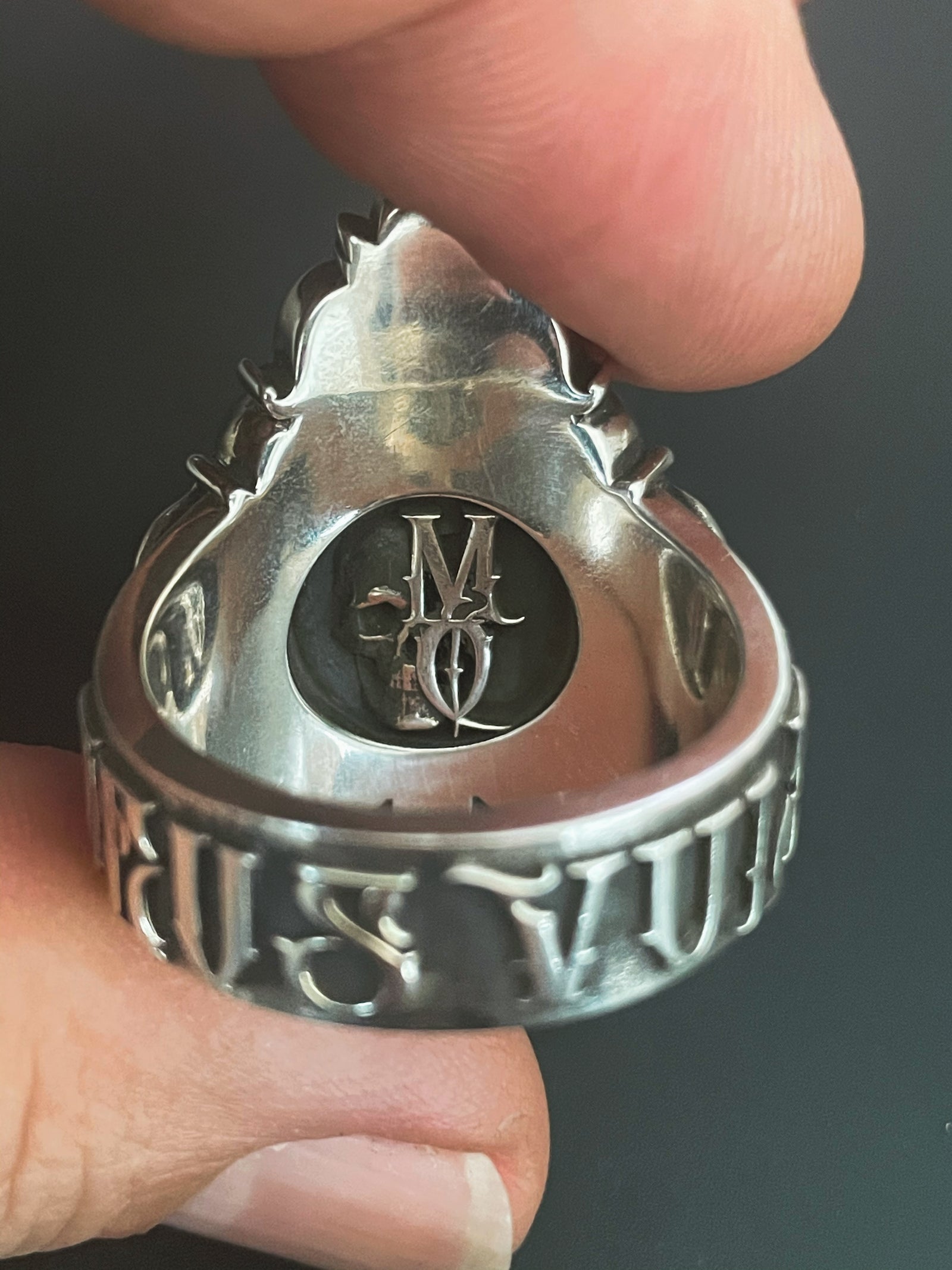 The Soulless Devil Leviathan Ring – Mortis Ores