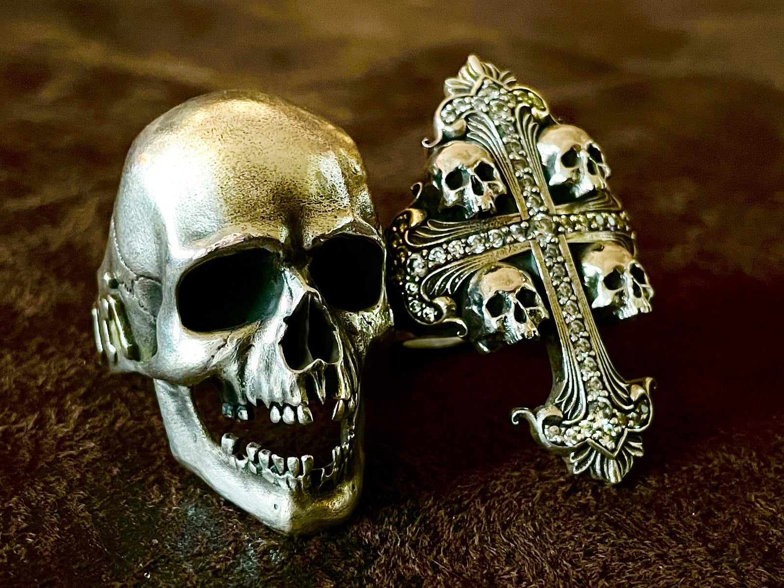Memento Mori Skull Ring – Mortis Ores